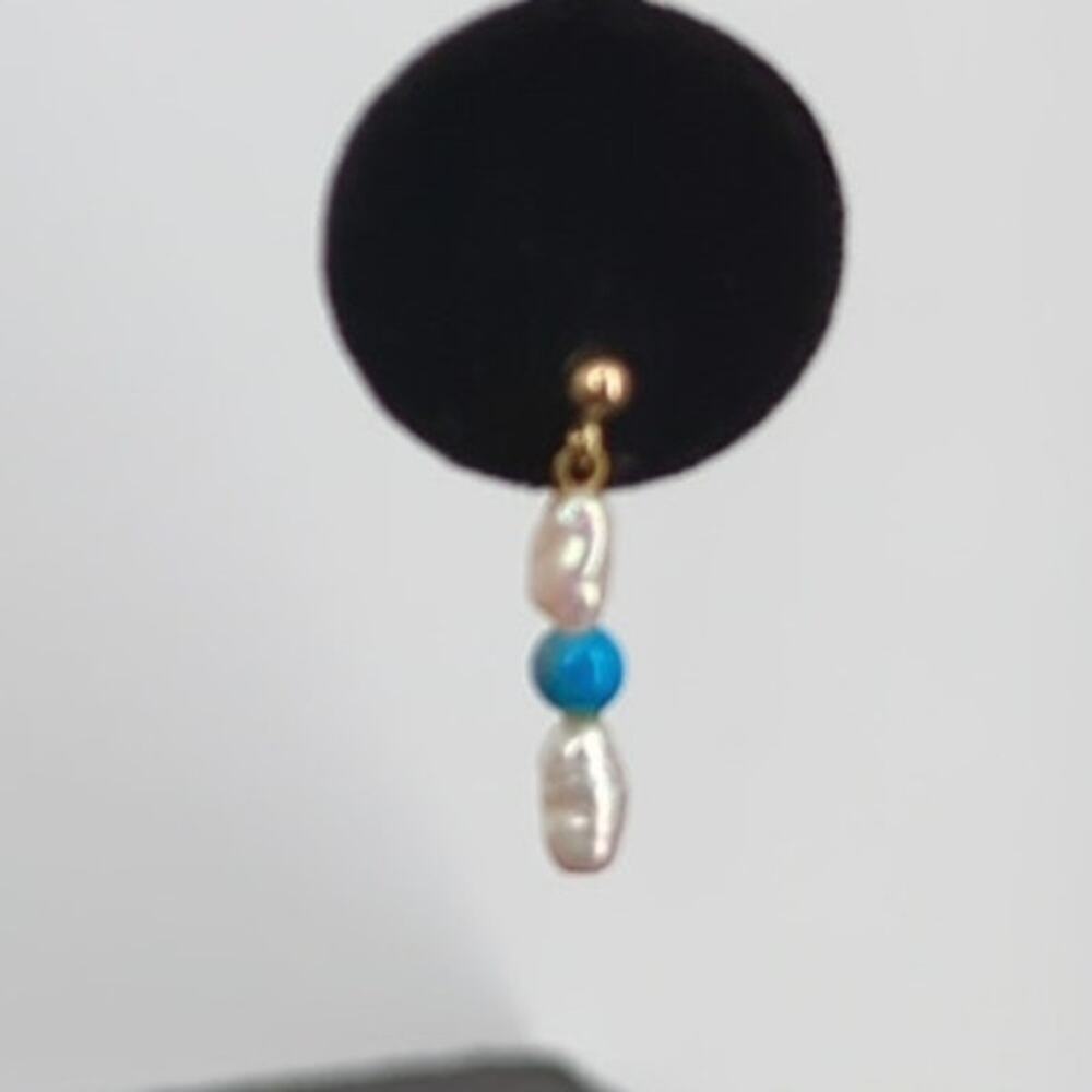 Vintage PIERCED Baroque 1" Earrings Freshwater Pearl blue bead dangle earrings